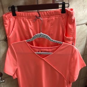 URBANE scrubs set size medium creamsicle